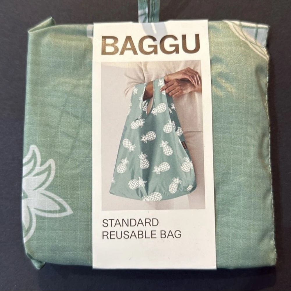NWT BAGGU Custom Pineapple Standard Reusable Bag